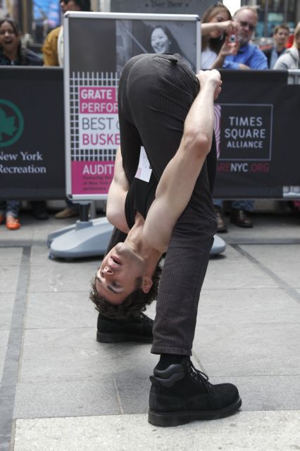 Jared Rydelek, contortionist